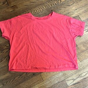 lululemon cropped tee